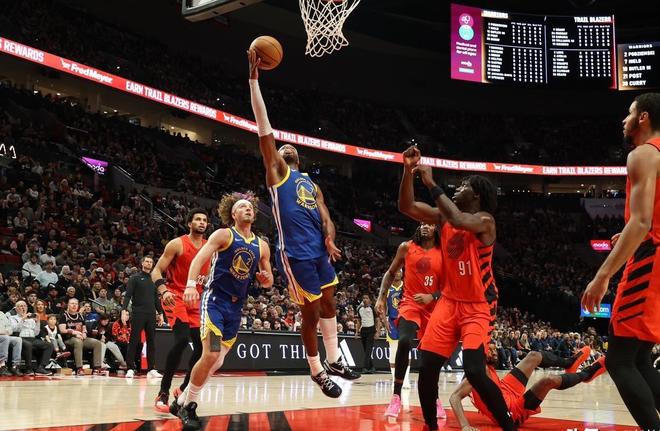 夏普格兰特双35分终结悬念，库里空砍48