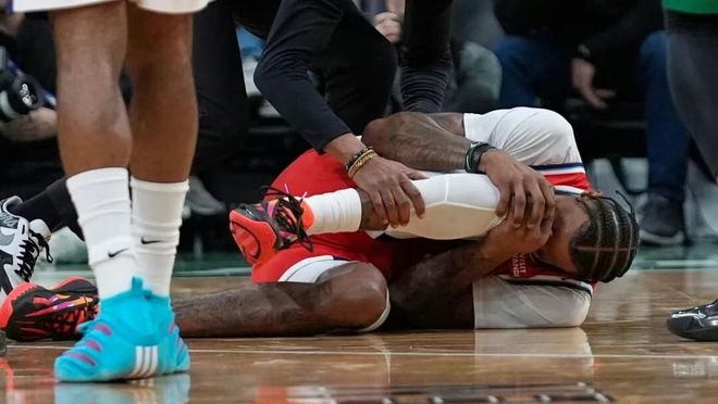 小德里克·琼斯右膝二级扭伤，快船赛季关键