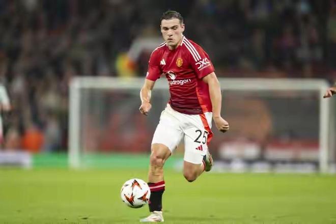 英超：曼联客场1-1战平利兹联