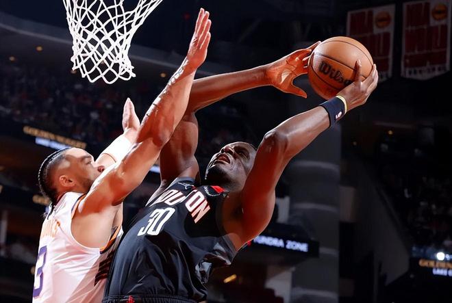 火箭夏天两笔签约隐患显现 芬尼-史密斯与