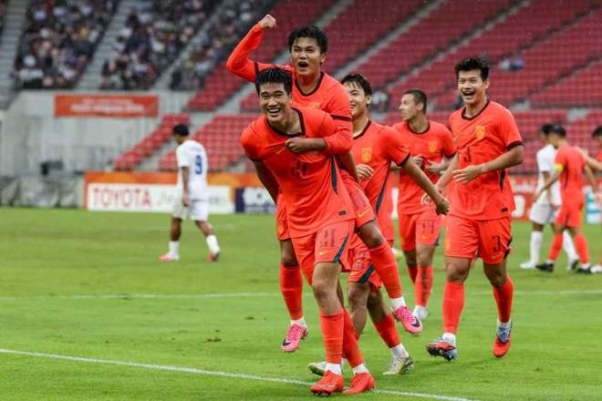 中国男足3-0泰国晋级亚运四强：28年后再进半决赛，将战韩国